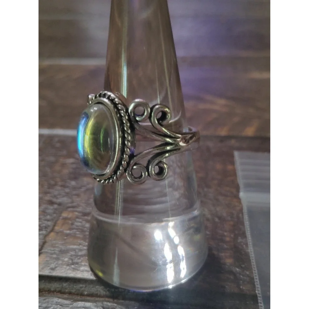 Boho Iridescent Moonstone Ring Oval Cabochon Filigree Tone Band Size 7.5